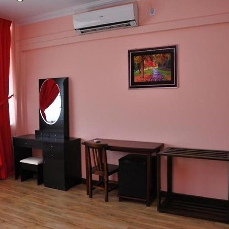 โรงแรมอีสต์ ลากูน Batticaloa ภายนอก รูปภาพ